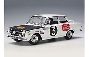 【送料無料】模型車　スポーツカー　autoart 86427 86428 86438 8643975331ロータスcortina118autoart 86427 86428 86438 86439 75331 ford lotus cortina rally road cars