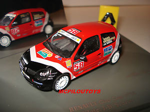 【送料無料】模型車　スポーツカー　ロットx 12スポーツclioカップ2004renault143scheier58universal hobbies lot x 12 renault sport clio cup 2004 no 58 at 143 scheier