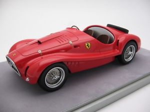 【送料無料】模型車　スポーツカー　118tecnomodelフェラーリ225s spyder vignale1952tm1881a118 scale tecnomodel ferrari 225s spyder vignale press red 1952 tm1881a