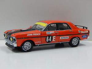 【送料無料】模型車　スポーツカー　フォードフェーズバサーストフランス＃118 ford xy falcon phase lll gtho 1971 bathurst jfrench 64e carlectables
