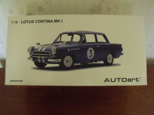 【送料無料】模型車　スポーツカー　118mk1ハスコルチナレーシング118 autoart mk1 lotus cortina neptune racing｜hokushin
