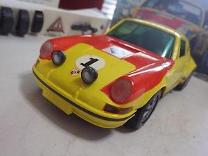 【送料無料】模型車　スポーツカー　schucoドイツポルシェ911rクーペラリーaralプラスチック116 nibschuco germany yellow porsche 911r coupe rally aral plasticelectric 116 nib