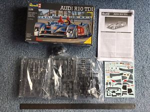 【送料無料】模型車　スポーツカー　アウディルマンキット＃revell 124 audi r10 tdi le mans lmp1 kit 07248