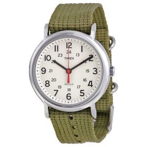 【送料無料】腕時計　メンズウィークエンダーオリーブファブリックウォッチtimex t2n651, mens weekender olive fabric watch, indiglo