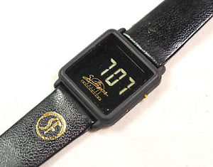 【送料無料】腕時計　デジタルビンテージイタリアサウスフォークlcd digital vintage sf italian led south fork｜hokushin