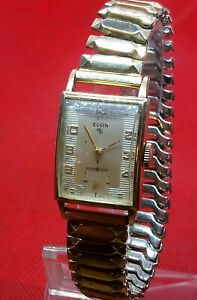 【送料無料】腕時計　デュラパワータンクグレードマニュアル1947 men elgin durapower tank grade 558 manual wind 17j wristwatch runs strong