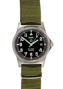 【送料無料】腕時計　オリーブグリーンストラップウォッチミリタリークオーツicial mwc g10lm watch olive green strap 50m water proof military quartz g1098
