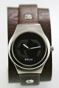 【送料無料】腕時計 ステンレススチールブラウンレザークォーツシルバービッグチックrelic watch men big tic water resis stainless silver steel brown leather quartz