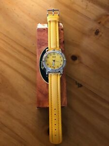 【送料無料】腕時計　ジャガープロモーションgenuine jaguar xkr limited edition promotional bright yellow watch uhr