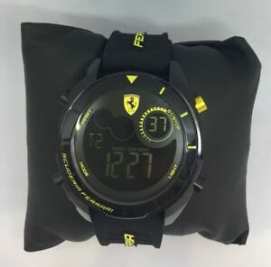 【送料無料】腕時計 フェラーリデジタルコンシリコーンorologio ferrari uomo digitale con cinturino silicone