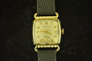 【貨物輸送無料】ウオッチ ビンテージメンズウオッチメーカーキャリバーvintage mens bulova wristwatch caliber 10bc keeping time