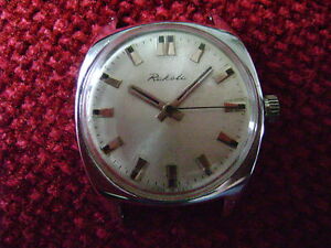 【送料無料】腕時計　ロシアソmontre russe sovietique raketa des annees 80