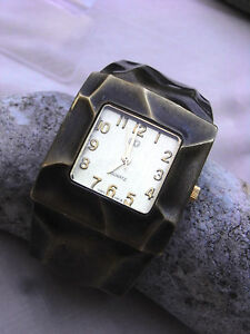 【送料無料】腕時計　スタイライズウルトラプレートブレスレットcg montre dame tres stylise ultra plate,bracelet pince bronze vieilli a patine