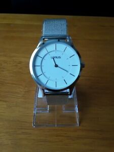 【送料無料】腕時計 メンズウオッチメーカーmens lorus wristwatch v50x282