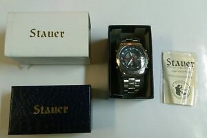 【送料無料】腕時計　ボックスハイブリッドクロノグラフ＃stauer compendium hybrid lcd chronograph watch in box 19093