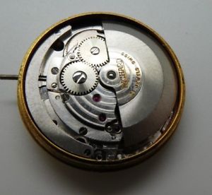 【送料無料】腕時計　ムーブメントパーツas 1673 74 21 j automatic watch movement for parts funktion movement w696｜hokushin