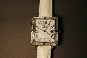 【送料無料】腕時計　ワイルドフラワーモデルホワイトinvicta wildflower model 11729 white wrist watch for women