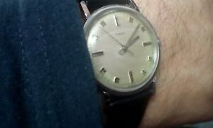 【送料無料】腕時計　ビンテージストラップvintage timex watch serviced strap very good working condition