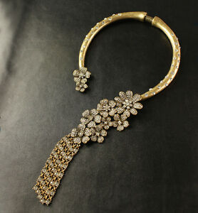 【送料無料】アクセサリー ネックレスコリアーラスデュコートタッセルフリンジクリスタルバロックcollier ras du cou rigid tassel fringe fleur cristal transparent baroque osc 6
