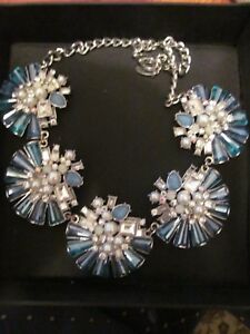 【送料無料】アクセサリー　ネックレスアクアシルバートーンネックレスアールデコimpresionante costa aqua y tono plata recargado art deco collar de declaracin