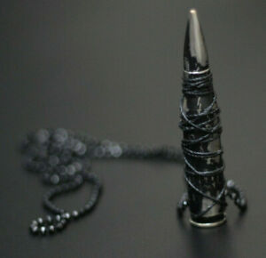 【送料無料】アクセサリー　ネックレスライフルシルバーステンレススチールペンダントネックレスnegro y plata acero inoxidable collar colgante de bala de rifle fuertemente envejecido
