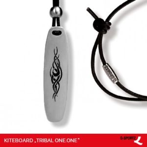 【送料無料】アクセサリー　ネックレスジュエリーステンレススチールトレーラqsportz kiteboard tribal one one joyas remolque de acero inoxidable