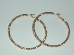 【送料無料】アクセサリー　ネックレスジプシープエルトリコトーンゴールドフープイヤリングgypsy folk rico brillante oro tono pendientes de aro criolla brillante grabado 57mm