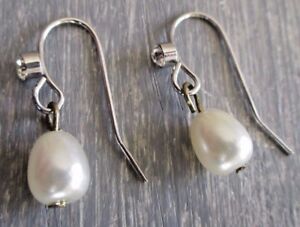 【送料無料】アクセサリー　ネックレスレトロビンテージアルジェントboucles doreilles bijou rtro vintage couleur argent brillant perle poire 3421
