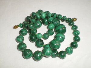 【送料無料】アクセサリー　ネックレス　コリアーマラカイトancien collier en malachite long 62cm