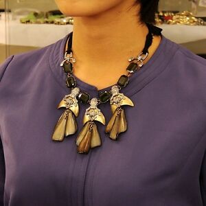【貨物輸送無料】付属物 首飾り コリアベージュモダンオリジナルcollier pendantif fleur beige carr vert retro moderne original soire クオート 10