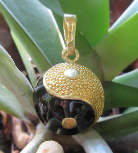 【送料無料】アクセサリー ネックレス ペンダントコールブラックゴールドボールリコールciondolo chiama angeli yin yang simbolo oro nero sfere richiamo degli placcato|hokushin