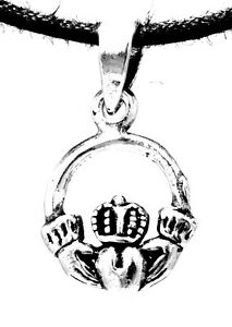 【送料無料】アクセサリー　ネックレス　アイルランドッドクラダペンダントシルバーcladdagh irlandese hochzeitsymbol cuore mani amicizia ciondolo argento 169｜hokushin