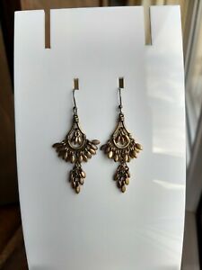 【送料無料】アクセサリー　ネックレス　イヤリングゴールドトーンスペインnuovi orecchini tono oro spagnolo｜hokushin