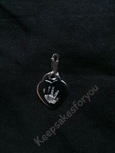 【送料無料】アクセサリー　ネックレス　パーソナライズスタンプハートクラスプクリッププリントpersonalised sterling stamped engraved heart hand foot print with clasp clip