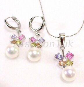 【送料無料】アクセサリー　ネックレス　ホワイトゴールドメッキバタフライペンダントネックレスイヤリングセットwhite gold plated pearl cz multicolore farfalla ciondolo orecchini collana set