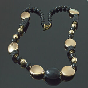 【送料無料】アクセサリー ネックレス ハンドメイドネックレスゴールドビーズesclusivo, realizzato a mano collana con grande nero e oro perline