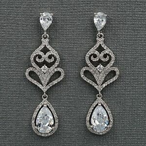 【送料無料】アクセサリー　ネックレス　ホワイトキューブドロップイヤリング18kt placcato oro bianco zirconi cubici sposa matrimonio goccia orecchini 0835