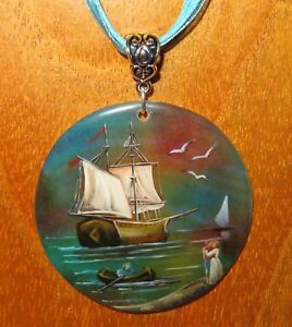 【送料無料】アクセサリー　ネックレス　シェルペンダントオリジナルロシアボートアートguscio ciondolo dipinti a mano originale russo nave barca vele bianche amore coppia art