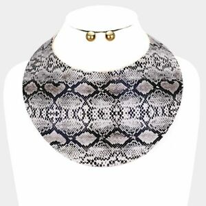 【送料無料】アクセサリー　ネックレス　カーブネックレスチョーカーブレスレットセットブティックホテルluxe dichiarazione oro curvo pelle di serpente collana girocollo bracciale set rocce boutiqu