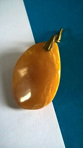 【送料無料】アクセサリー　ネックレス　ビンテージアンブルオレンジペンダントvintage pendentif ambre jaune egg yolk amber pendant
