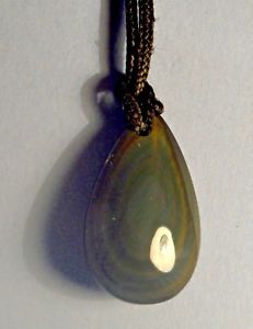 【貨物輸送無料】付属物 頸飾り ヘブンリーpendentif en obsidienne oeil celeste du mexique 33x20粍 il ネックレス・ペンダント-ジュエリー・アクセサリー-男女兼用アクセサリー