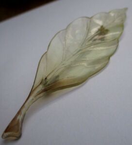 【送料無料】アクセサリー　ネックレス　ユニークビンテージリリーフunique broche bijou vintage feuille relief translucide modle rare unique 2241