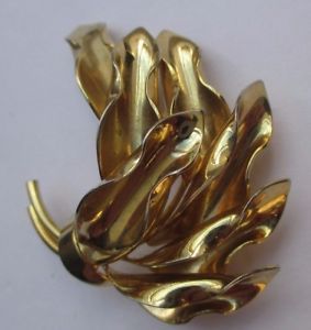 【送料無料】アクセサリー　ネックレス　ビンテージポリbroche ancien bijou vintage feuille finement travaille couleur or poli 3062