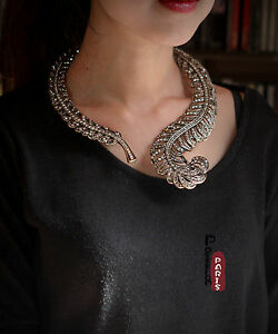 【送料無料】アクセサリー　ネックレス　コリアーラスデュカウンタカテゴリクリスタルバロックバックcollier ras du cou chaine cristal asymtrique plume baroque retro original osc 6 29,800円