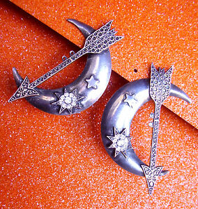【送料無料】アクセサリー　ネックレス　クロワッサン2225 boucles doreilles percees croissant de lune et fleche