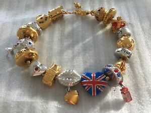 【送料無料】アクセサリー　ネックレス　レディースブレスレットボックスladies british patriottico bracciale con charmnuovo con certificato e astuccio