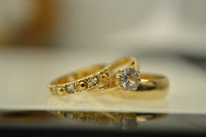 【送料無料】ネックレス　ゴールドミニチュア9ct gold miniature wedding ring set charm