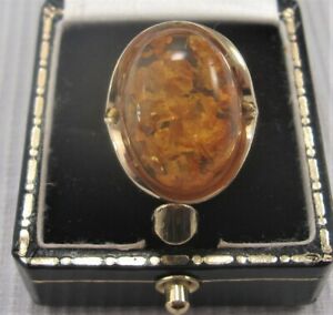 【送料無料】ネックレス　イエローゴールドオレンジリングa fabulous large amber ring in 9ct yellow gold