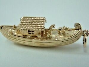 【送料無料】ネックレス collectors 9ct gold 3d 1970s opening noahs arkwith animals charmcollectors 9ct gold 3d 1970s opening noahs ark with animal