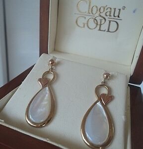 【送料無料】ネックレス ウェールズイエローローズゴールドイヤリングツリーclogau welsh large 9ct yellow amp; rose gold tree of life mother of pearl earrings